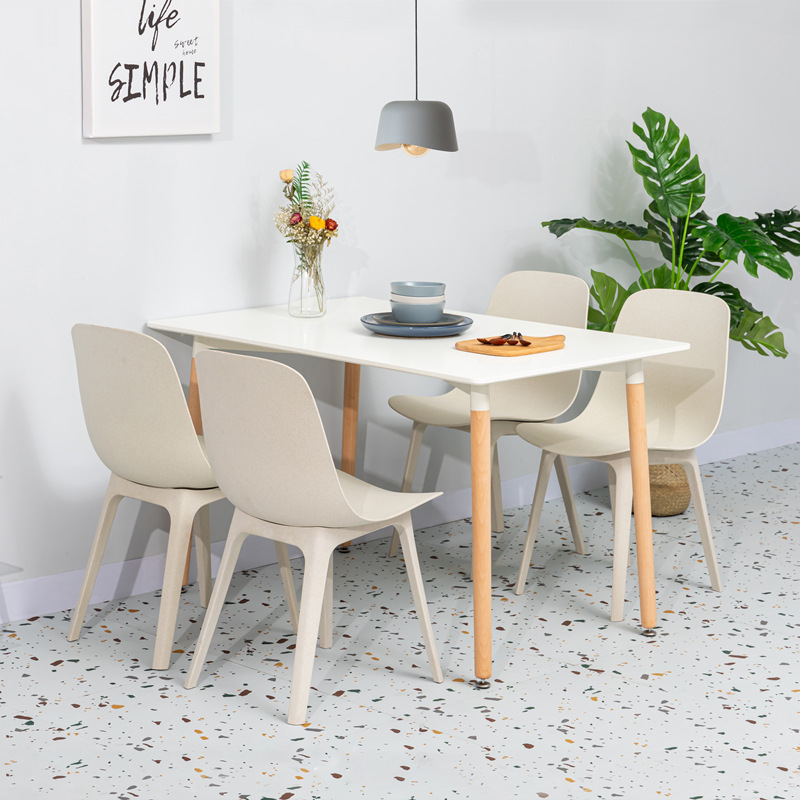 Sedia moderna di plastica moderna all\'ingrosso all\'ingrosso.